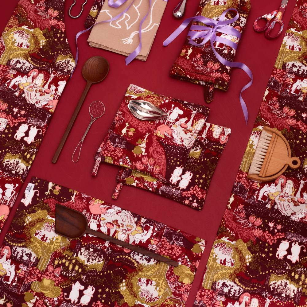 Moomin Festive Moments Placemat - The Official Moomin Shop