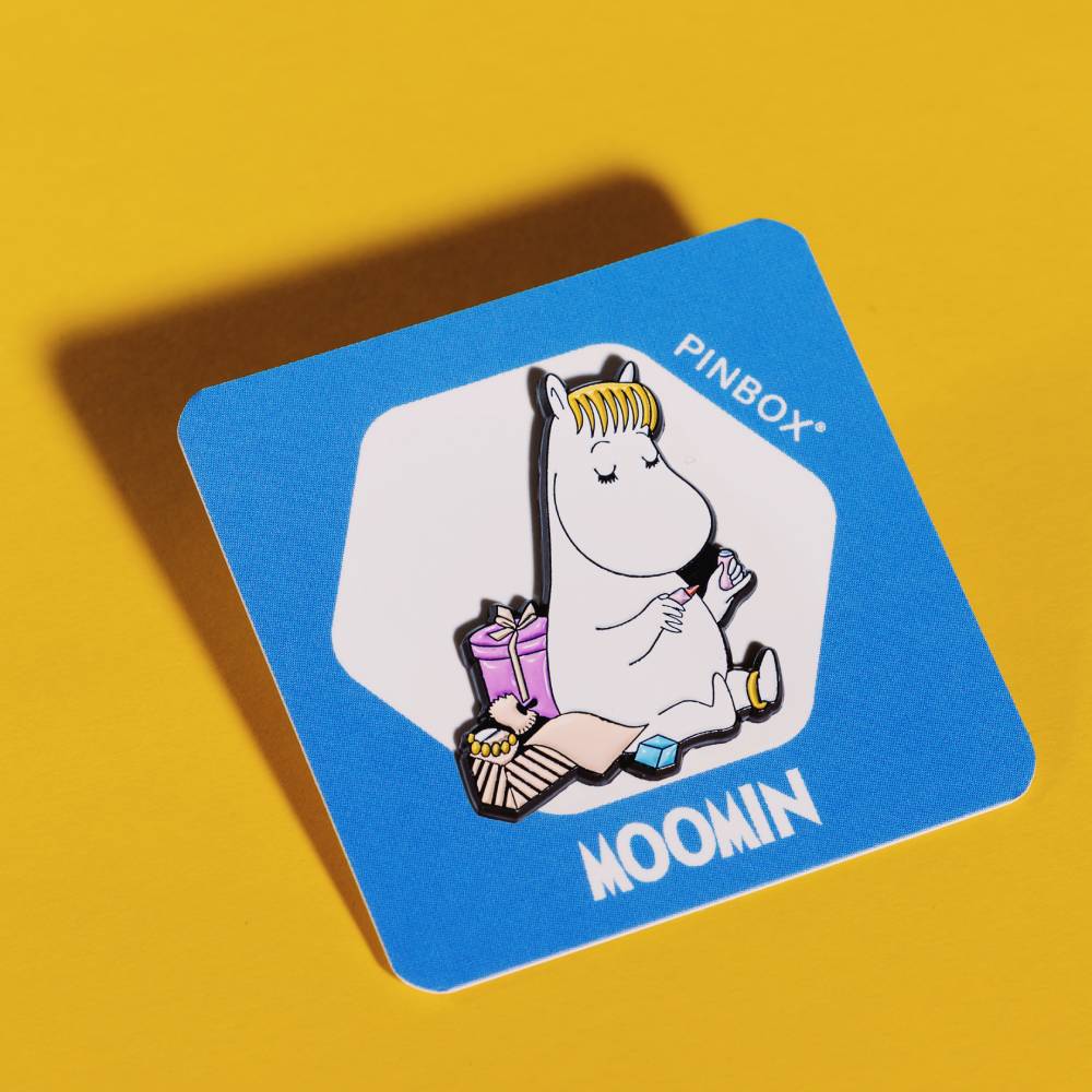 Snorkmaiden Make-up Pin