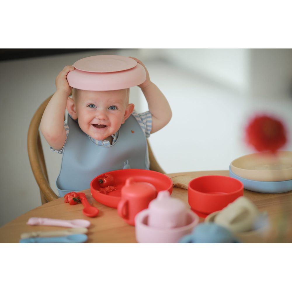 Moomintroll Silicone Cup Lingonberry Red