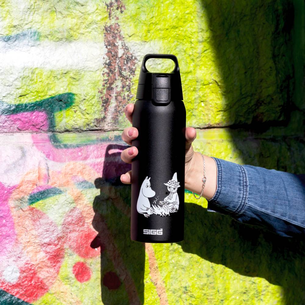 Moomin Shield Thermal Bottle 0.75L Black - The Official Moomin Shop
