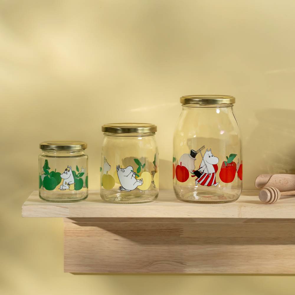 Moomin Joyful Apples Glass Jar 0,5L - The Official Moomin Shop