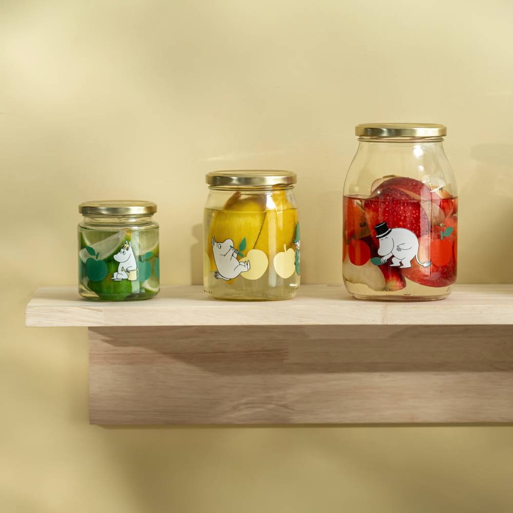 Moomin Joyful Apples Glass Jar 0,5L - The Official Moomin Shop