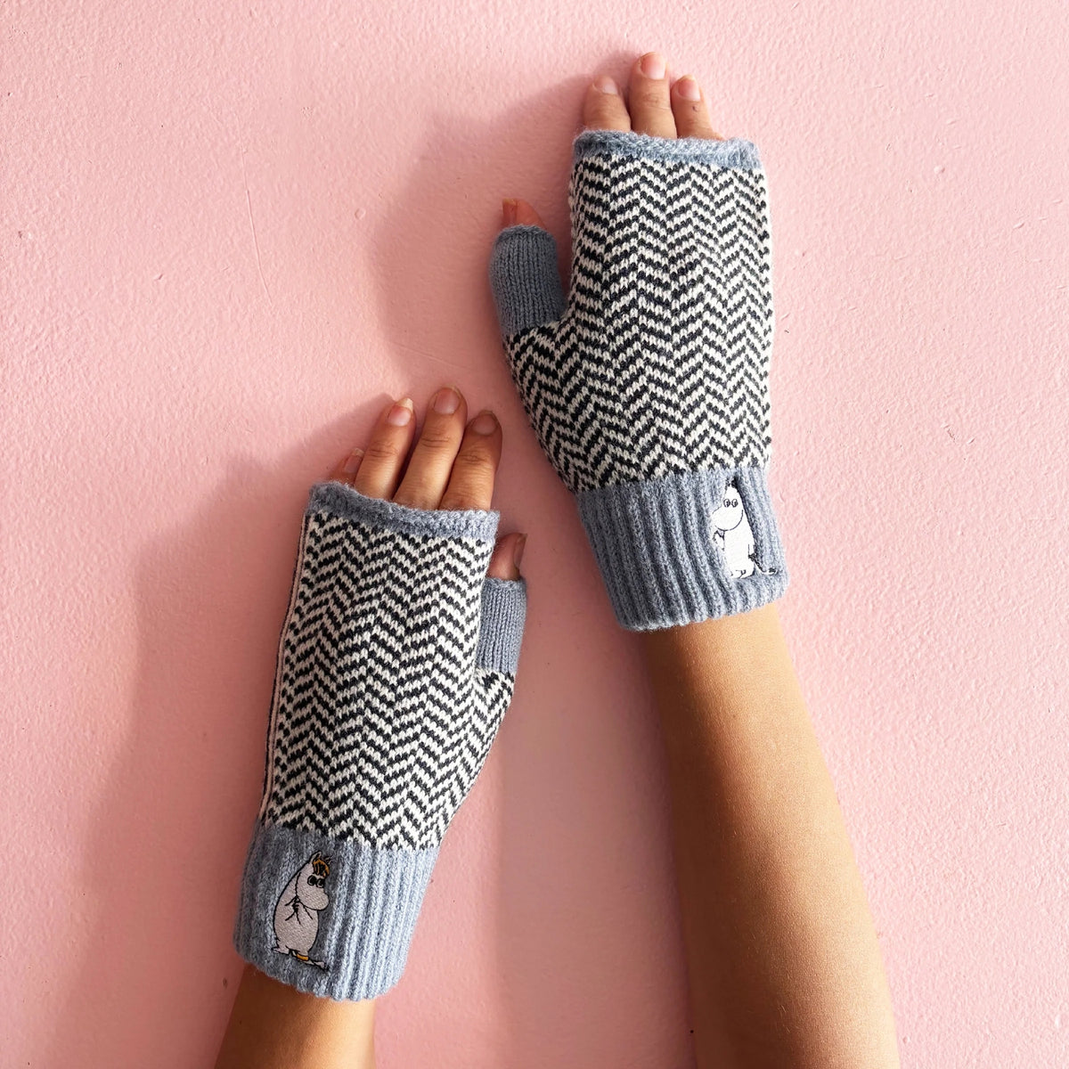 Moomin Herringbone Gloves