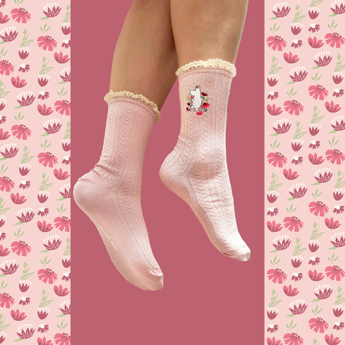 Moomin Lace Socks Moomintroll Pink