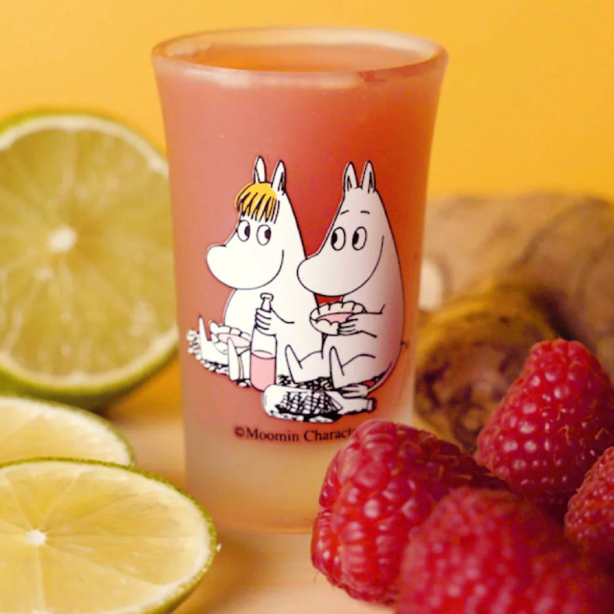 Moomintroll &amp; Snorkmaiden &amp; Hattifatteners Mini Glass 5 cl 2-set