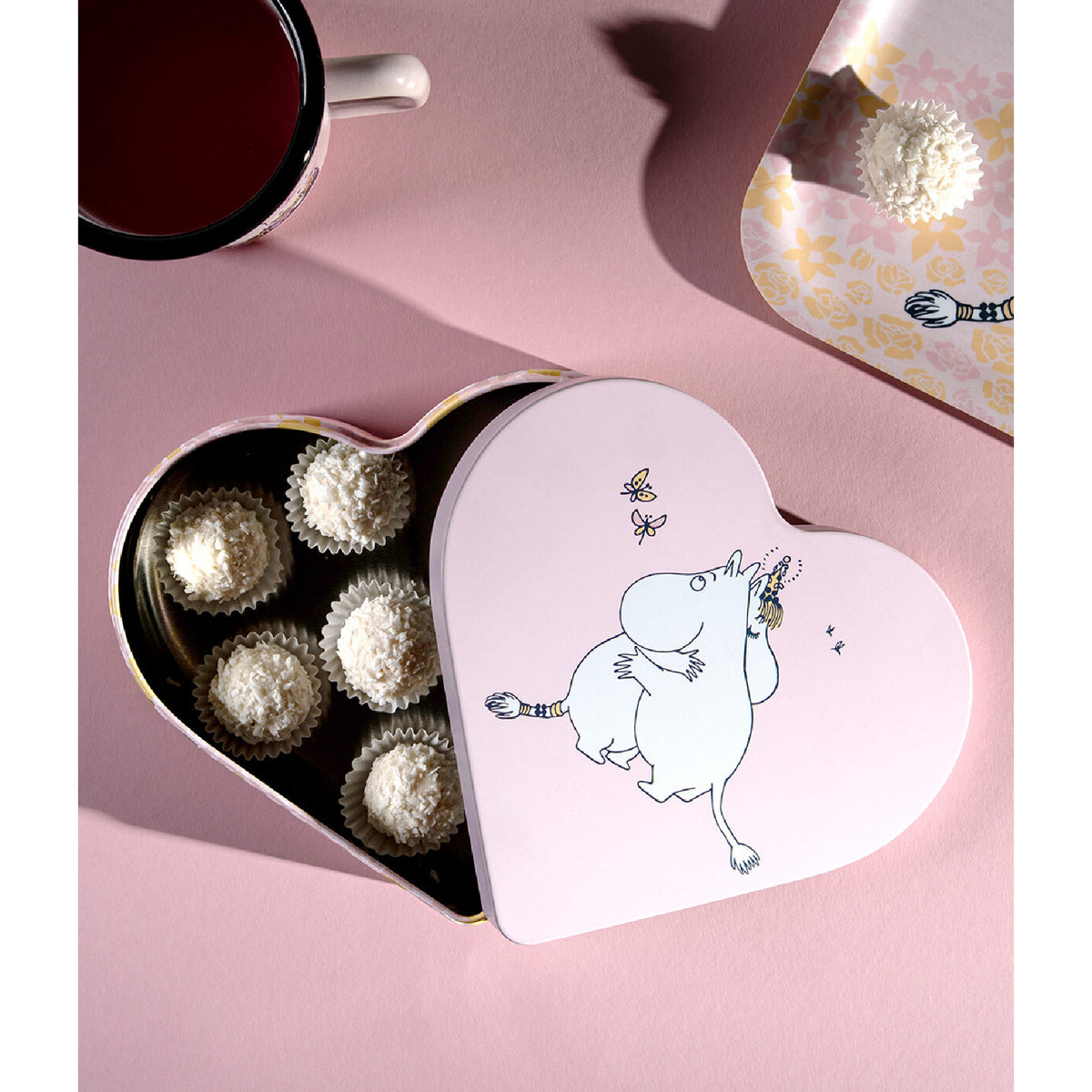 Moomin Heart Shaped Tin Hug 8 x 14.5 cm