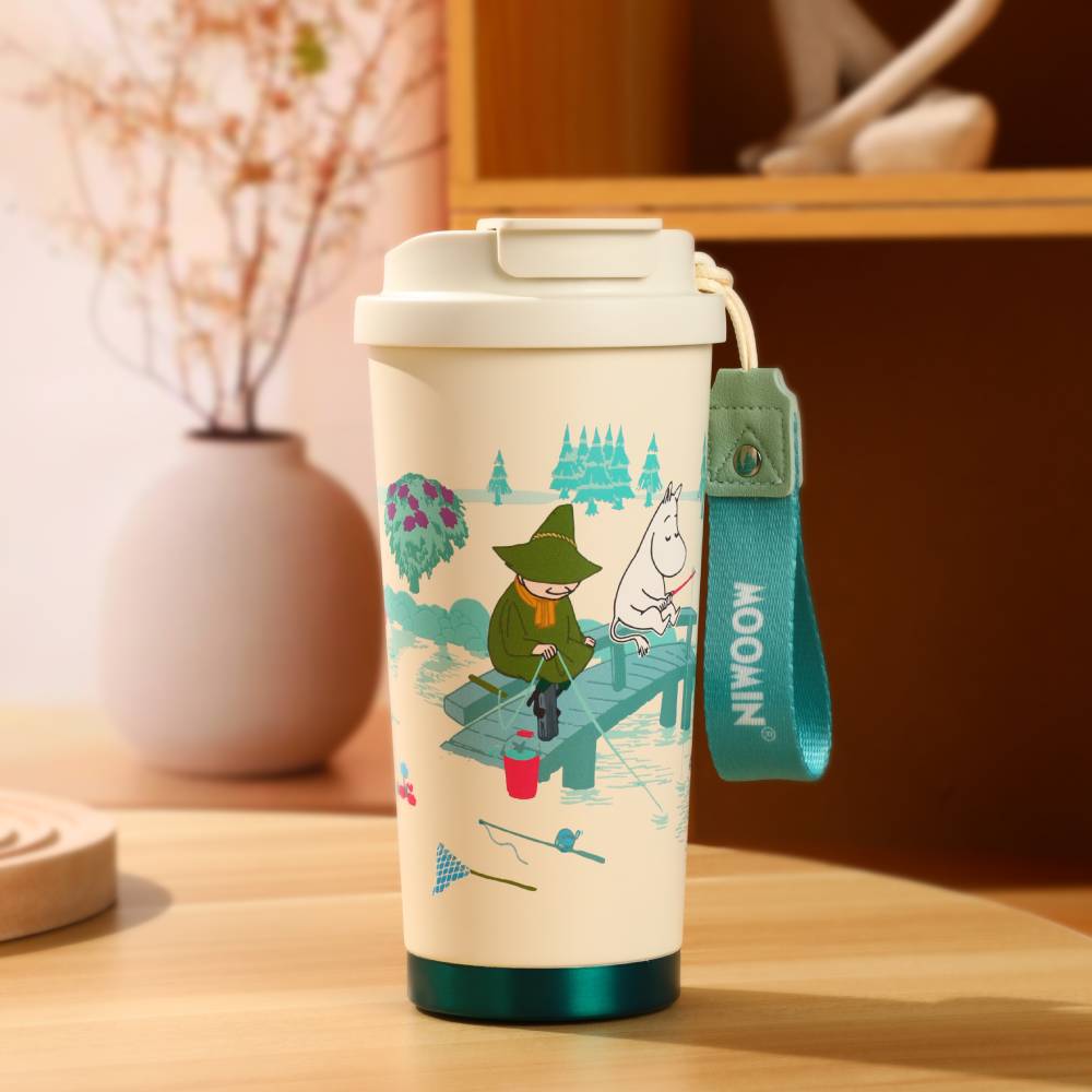 Moomin Fishing Take-away Vacuum Cup 580ml - The Official Moomin Shop