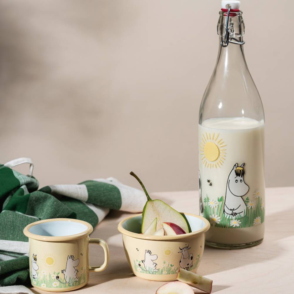 Moomin Meadow Glass Bottle 1 L