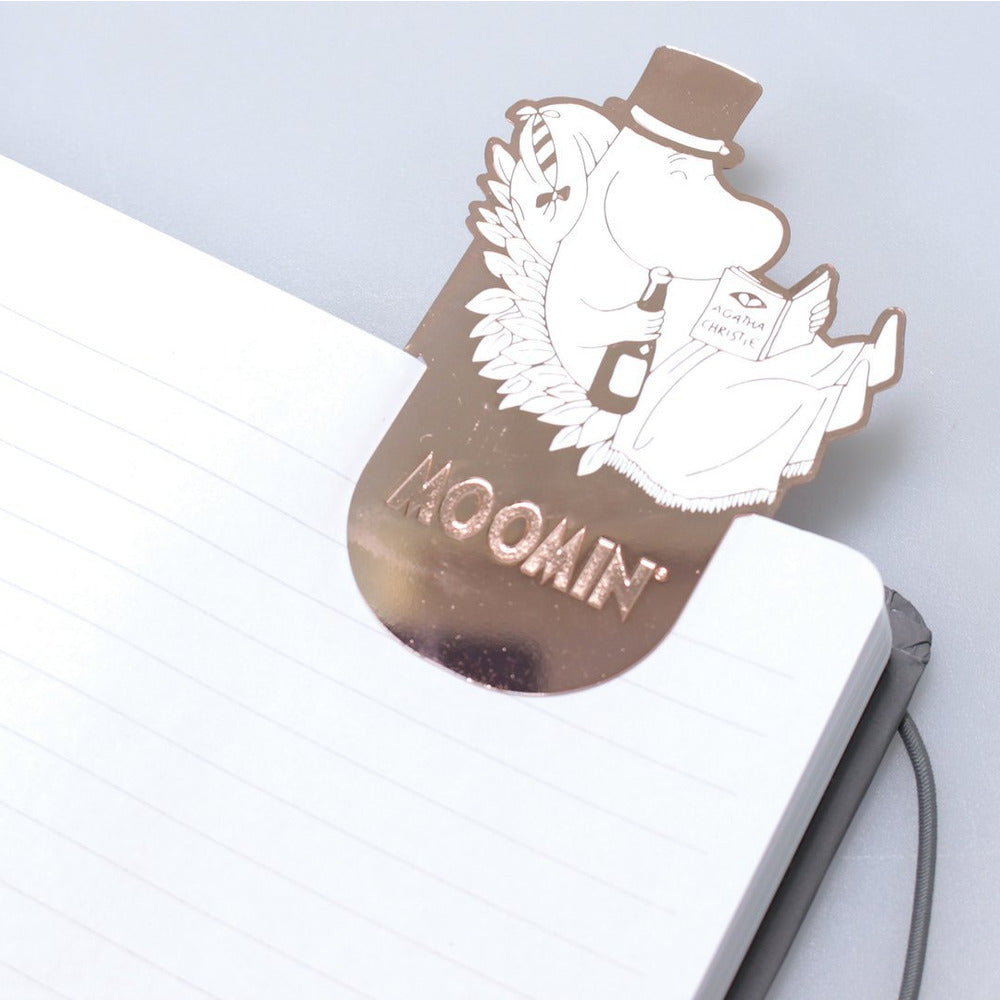 Moomin Clip On Bookmark Moominpappa Reading - .