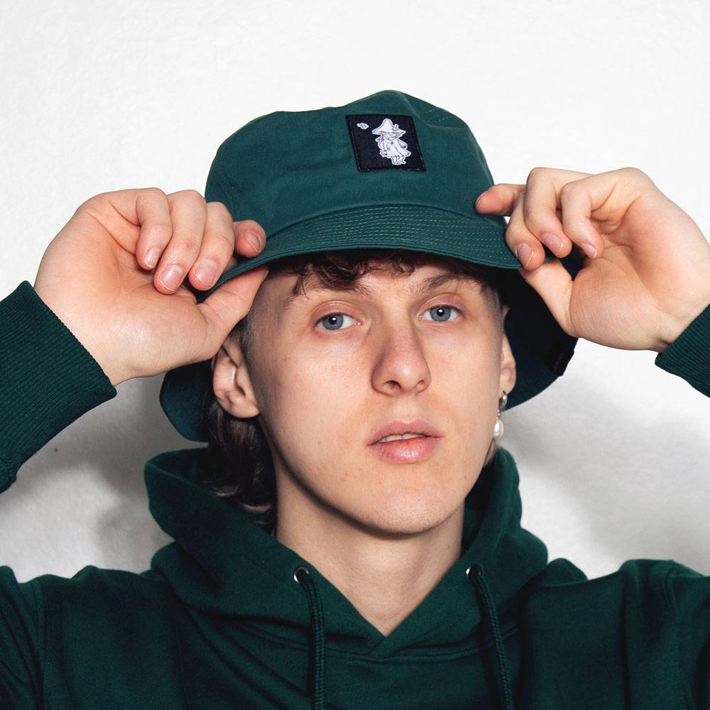 Bucket hat with rings store