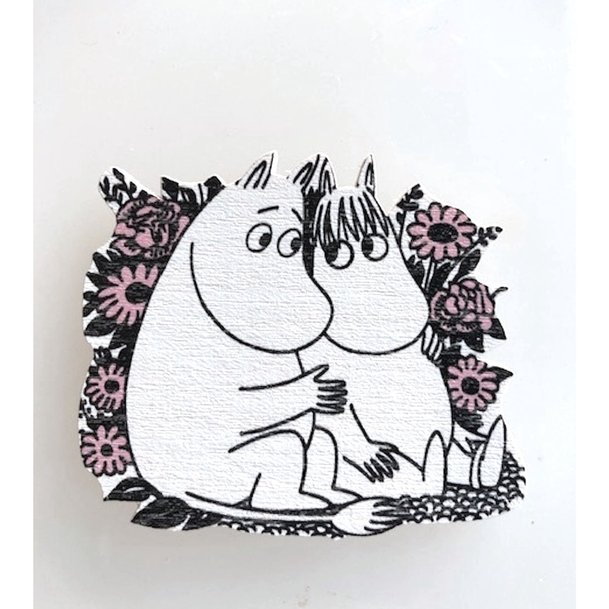 Wooden Magnet Moomintroll And Snorkmaiden Flowers